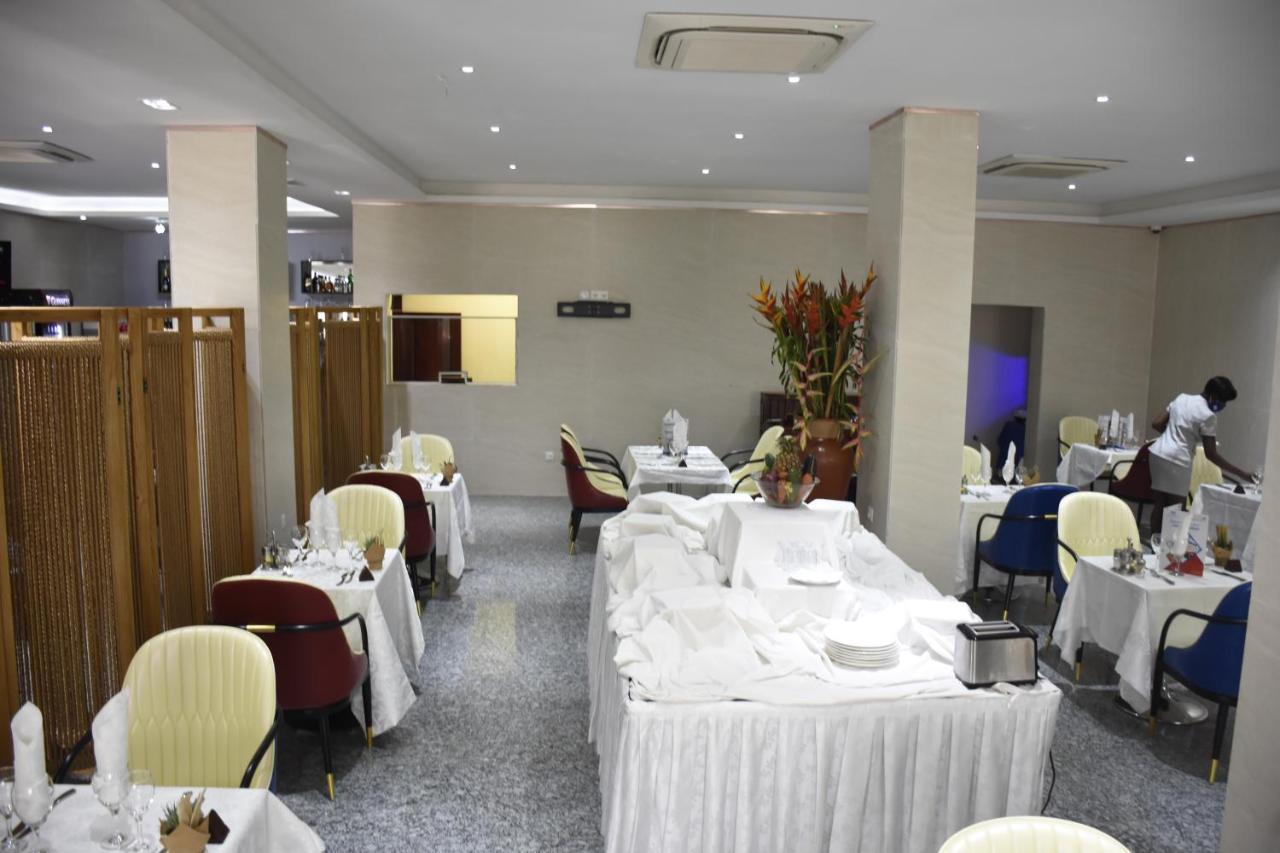 Hotel Royal Palace Duala Zewnętrze zdjęcie