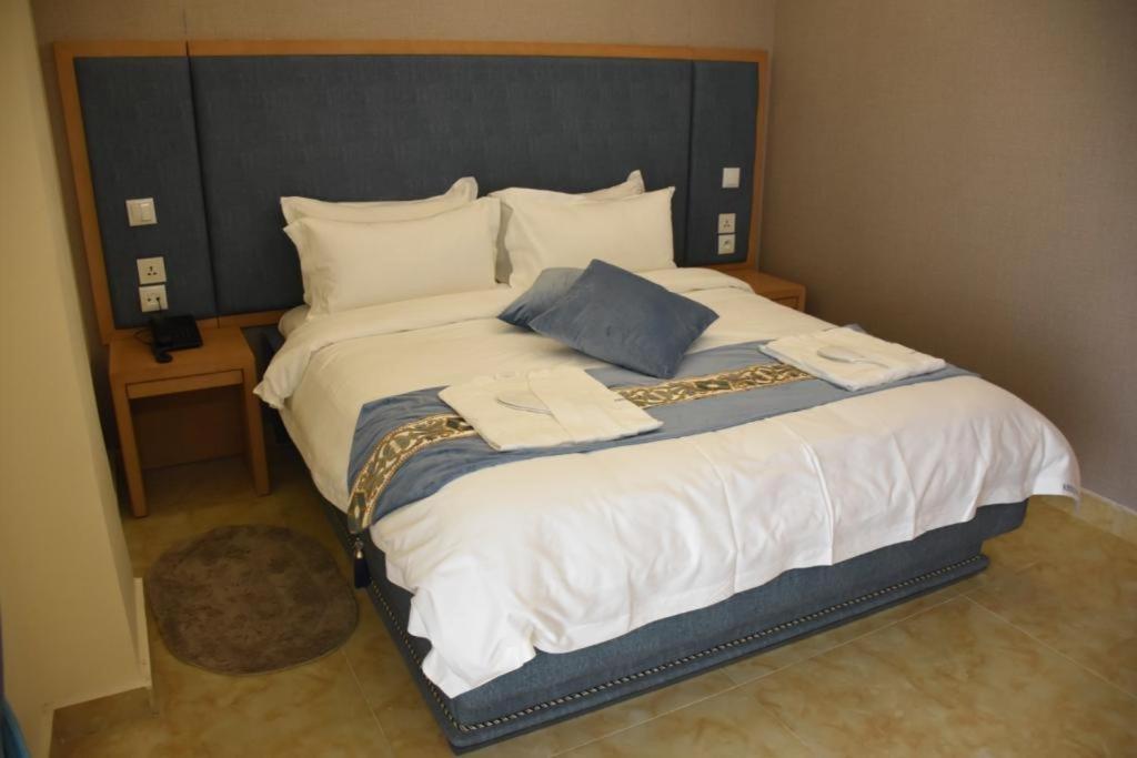 Hotel Royal Palace Duala Zewnętrze zdjęcie